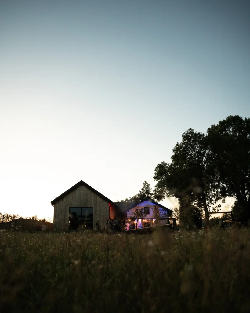 NA_ŁĄCE dom i przestrzeń